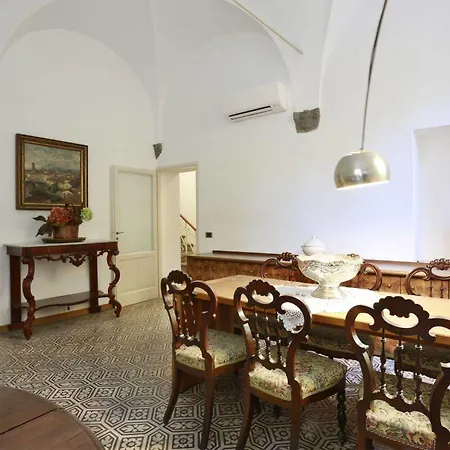 Pergola House 3* 루카